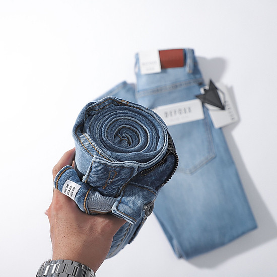 Quần jeans xanh nhạt wash rách df form slimfit 220701 - ảnh sản phẩm 8