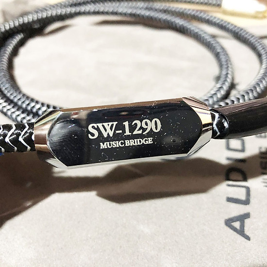 Dây tín hiệu âm thanh chống nhiễu 3.5mm ra 2 đầu rca mạ vàng audiomeca sw - ảnh sản phẩm 4