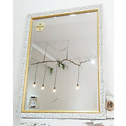 KIBATH Gương soi cao cấp khung viền trắng hoa văn KT 40x50 cm